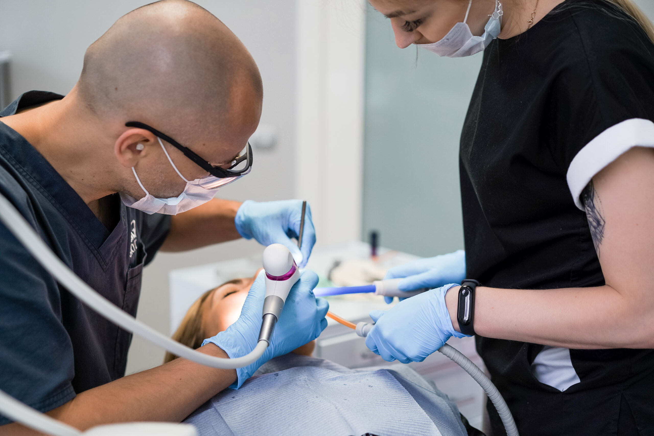 When Should You See an Oral Surgeon Instead of a General Dentist?