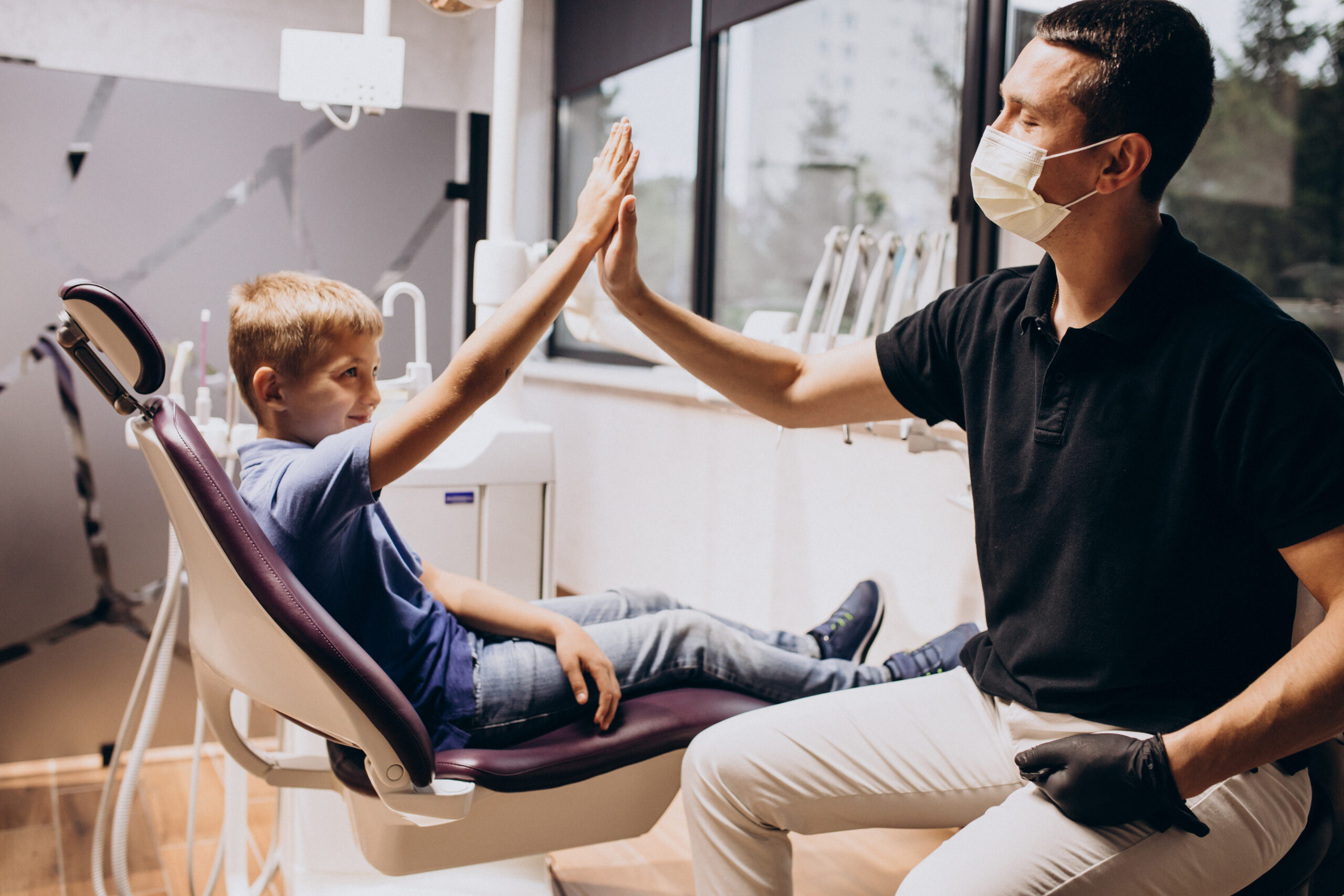 How Screen Time and Snacking Affect Children’s Teeth